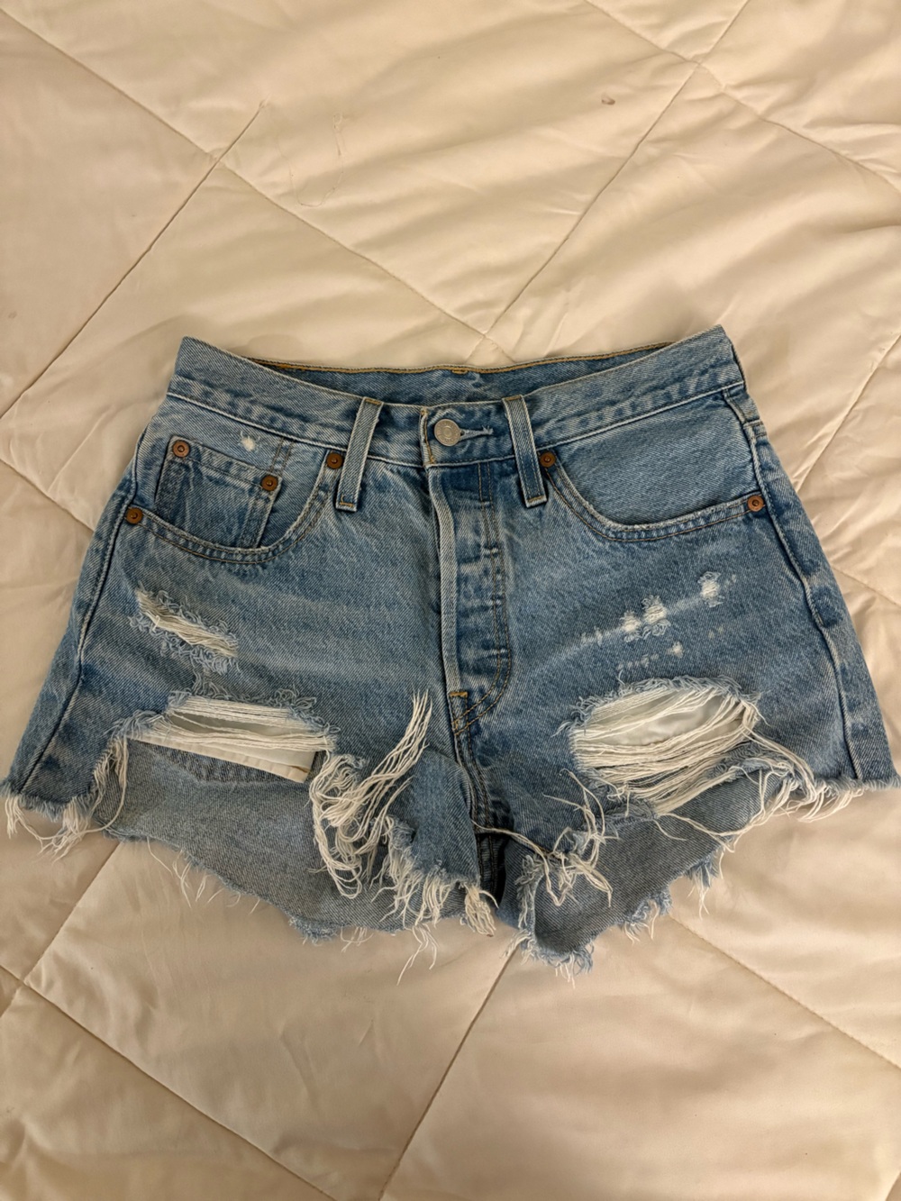 Levi's 501 Original Shorts Distressed Denim30